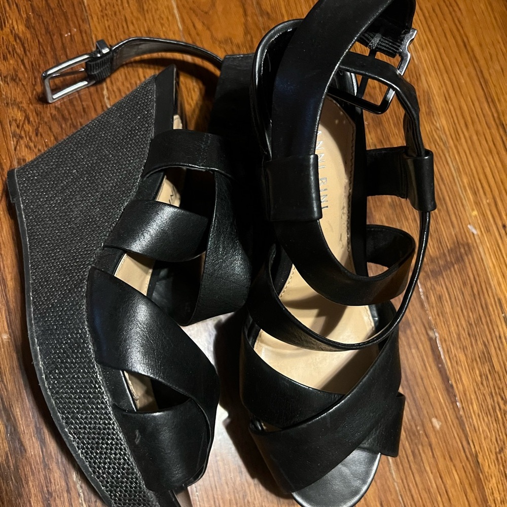 Gianni Bini Black Strappy Heels - Picture 3 of 6
